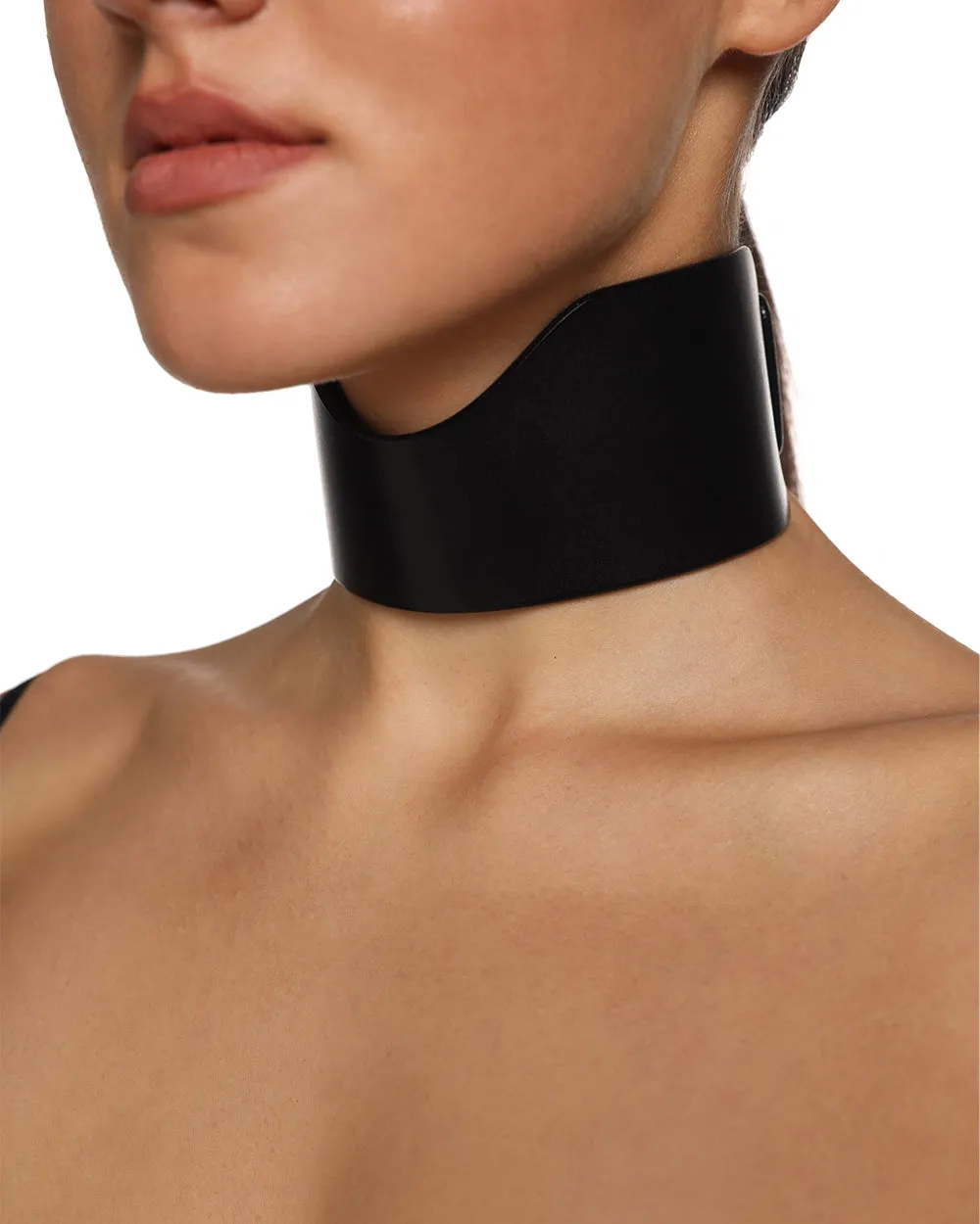 Choker "Hertha" Black Patent