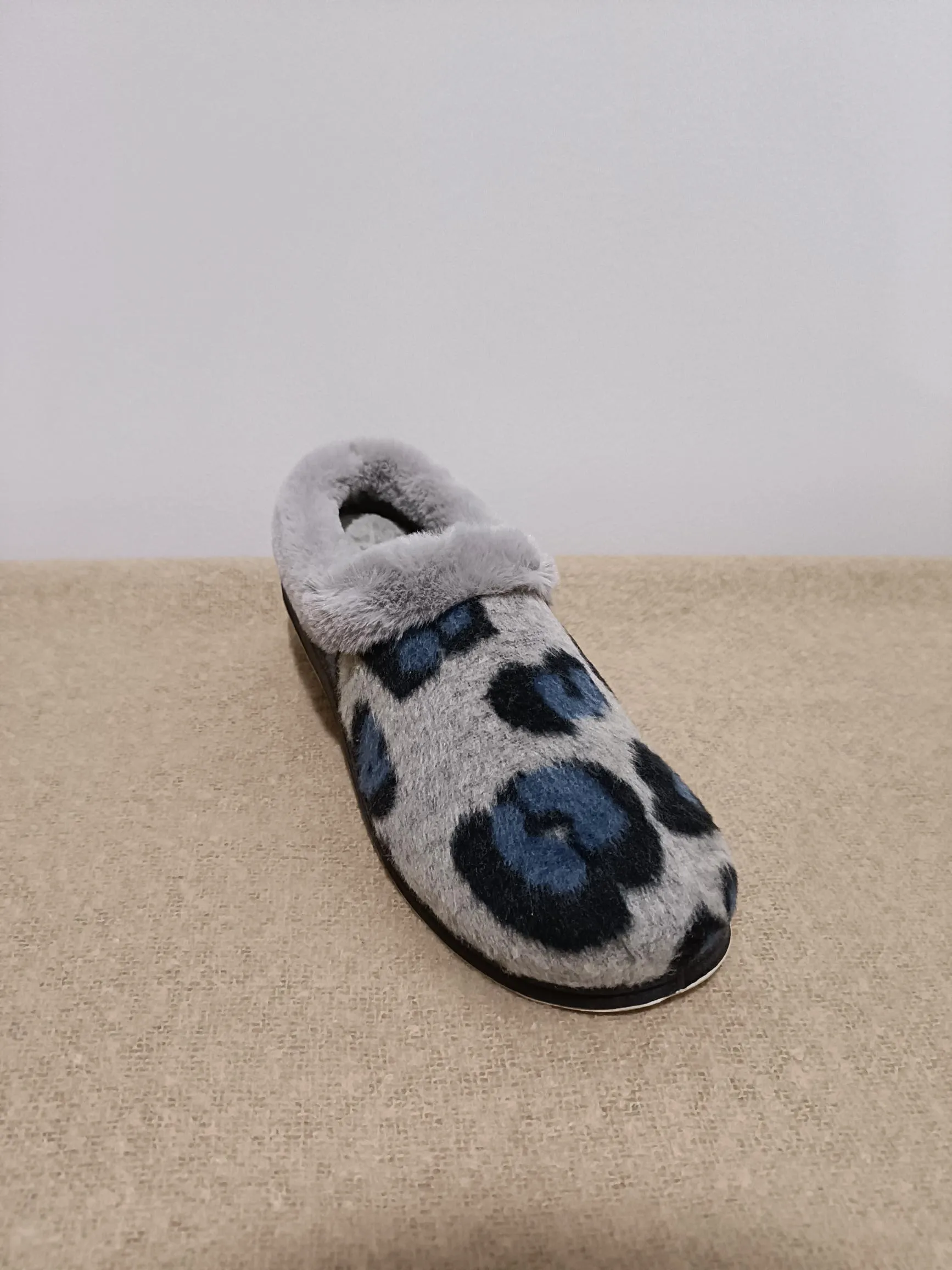 Endy Slipper