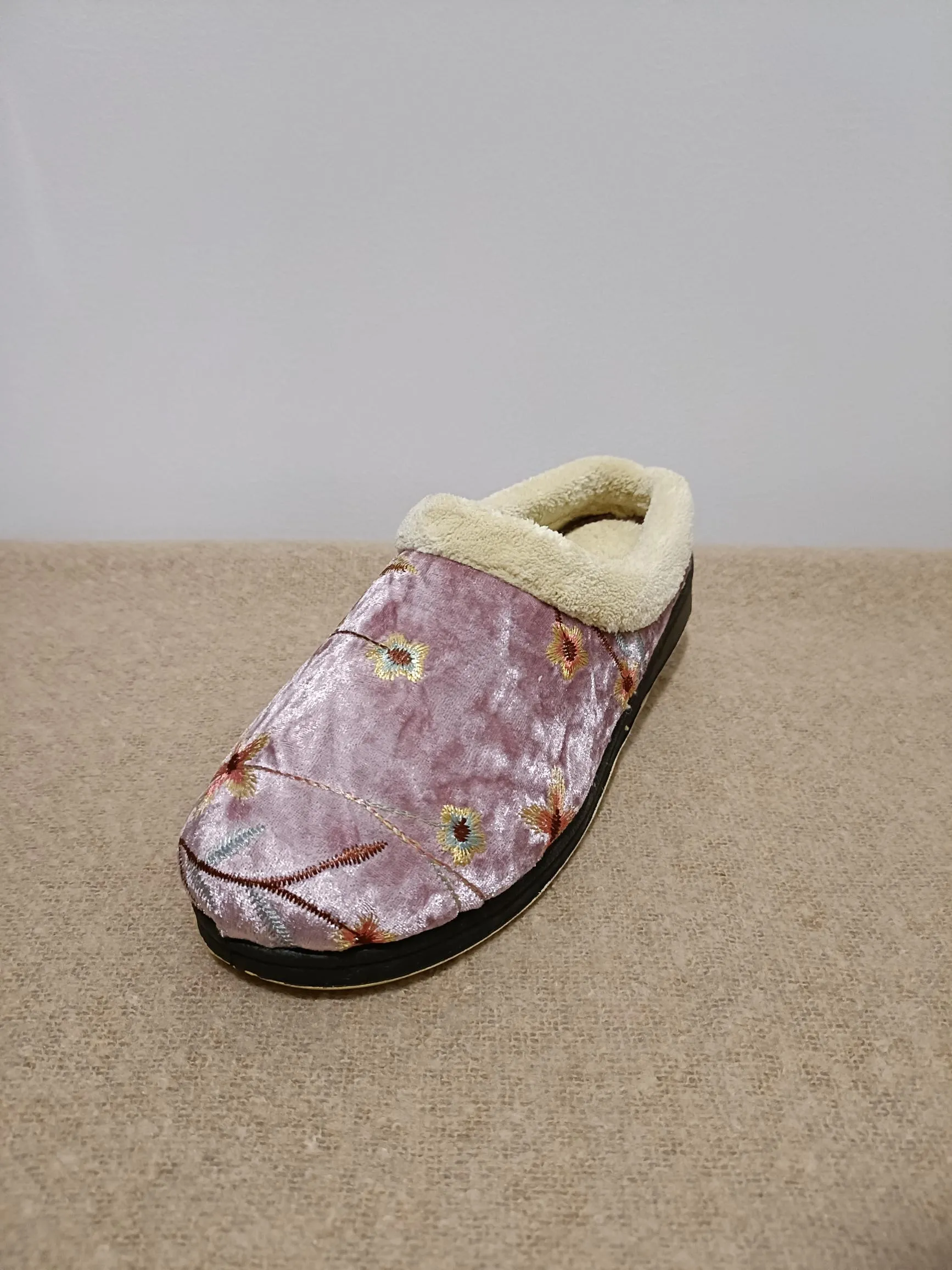 Endy Slipper