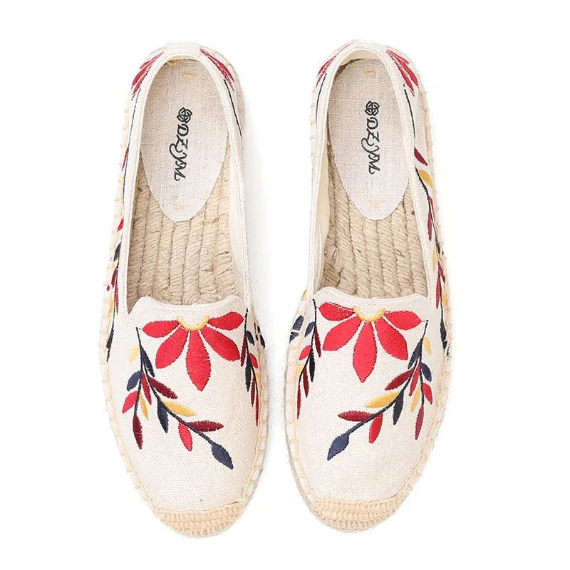 Fisherman embroidered cloth shoes