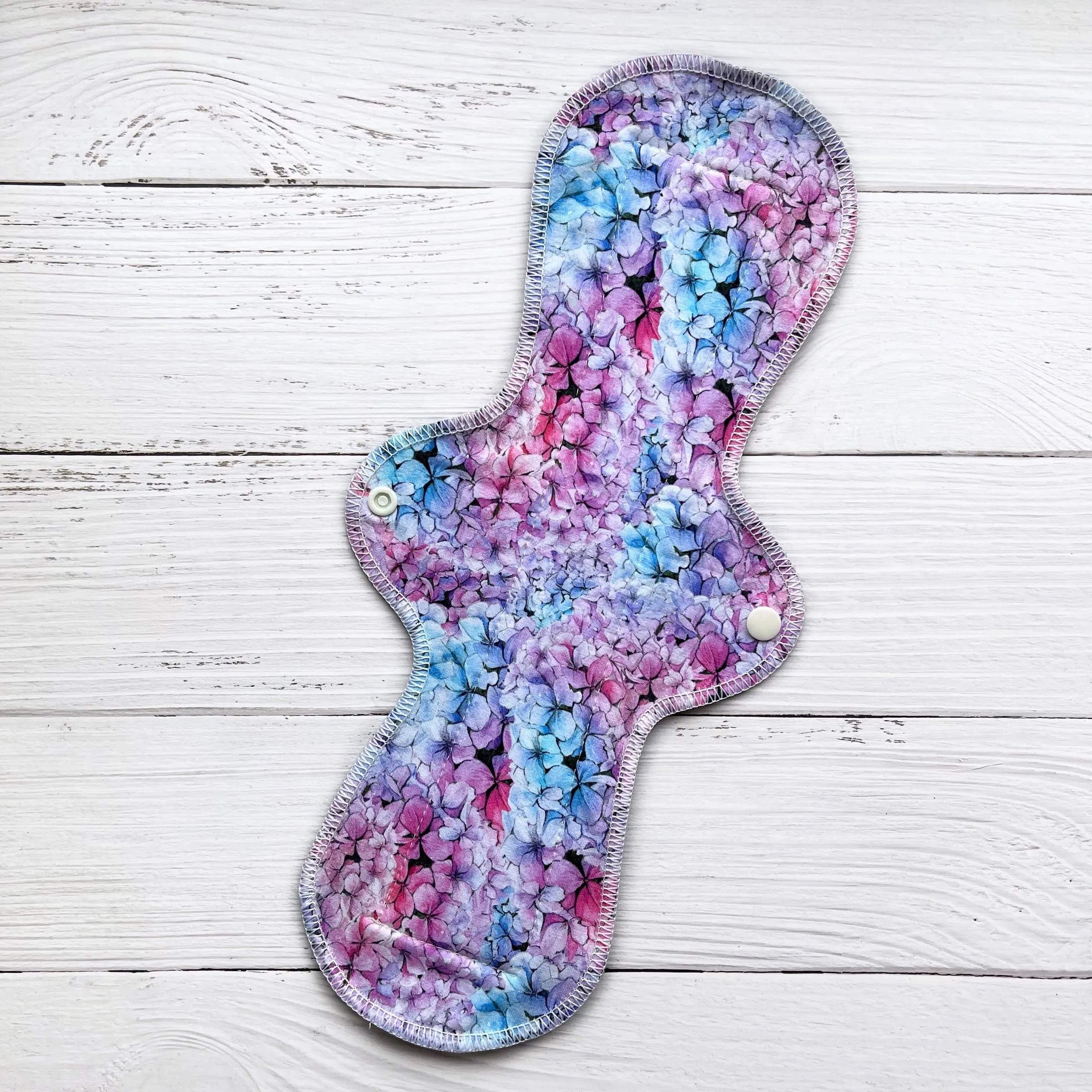 Heavy Absorbency Reusable Pads: Hydrangea