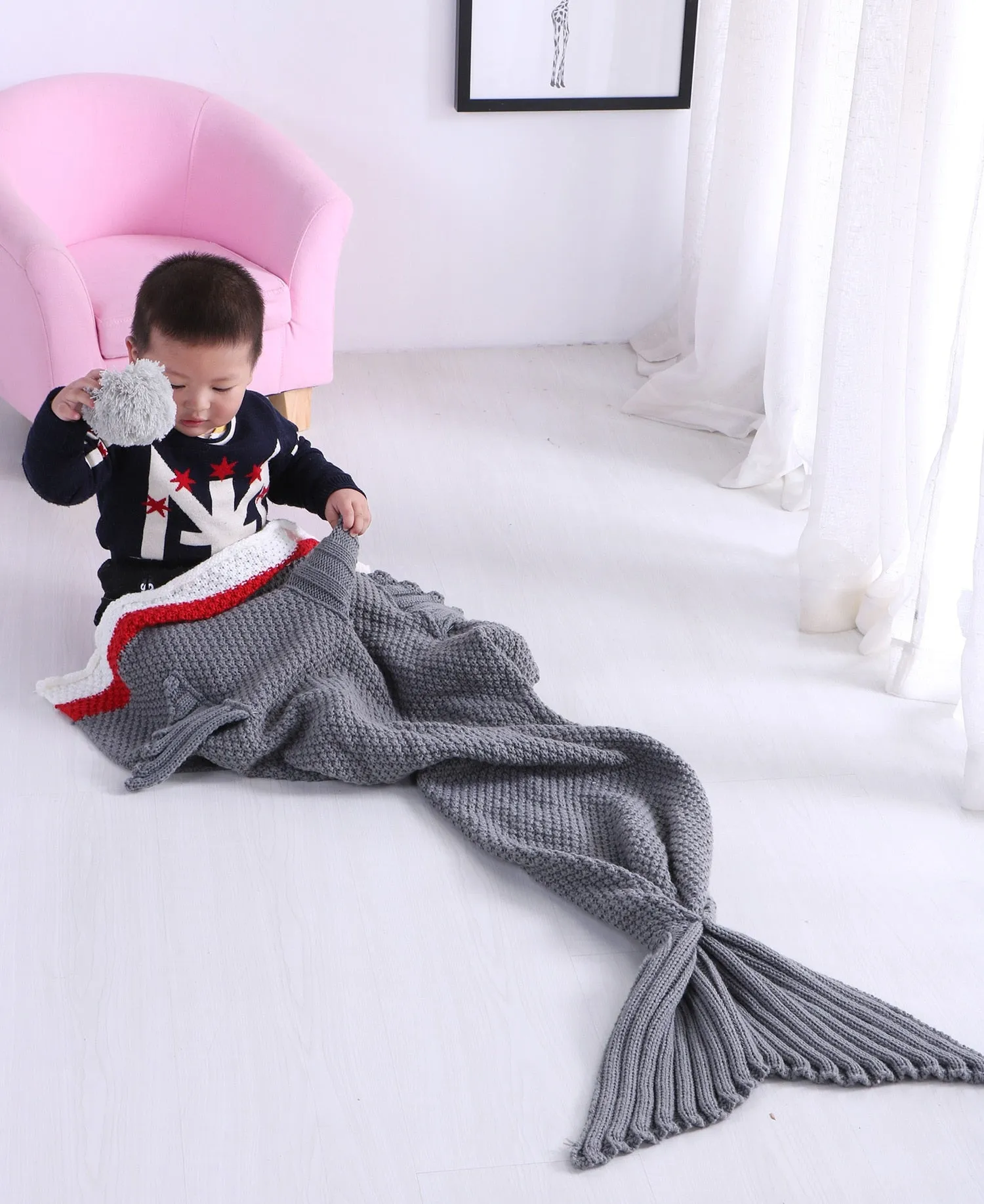 Knitted Shark Blanket Cover: ideal for Children or Dogs