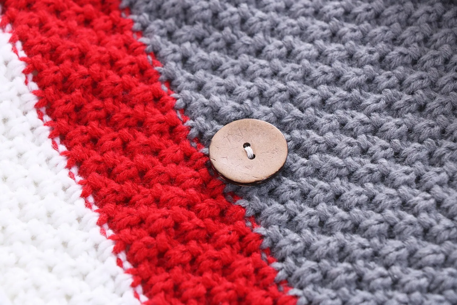 Knitted Shark Blanket Cover: ideal for Children or Dogs