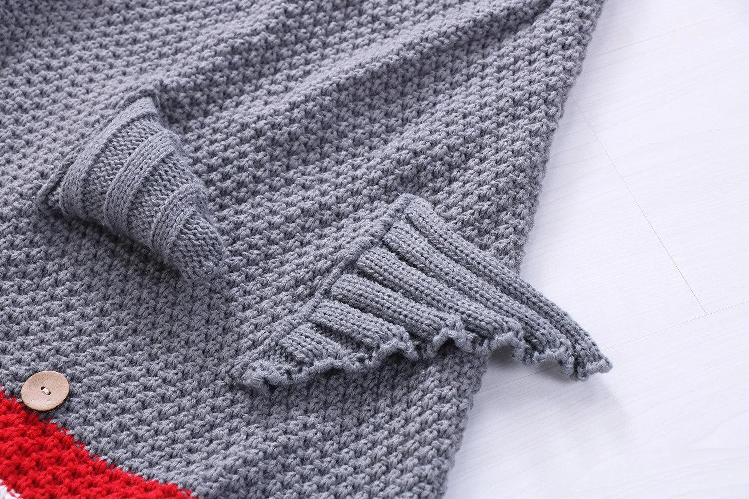 Knitted Shark Blanket Cover: ideal for Children or Dogs