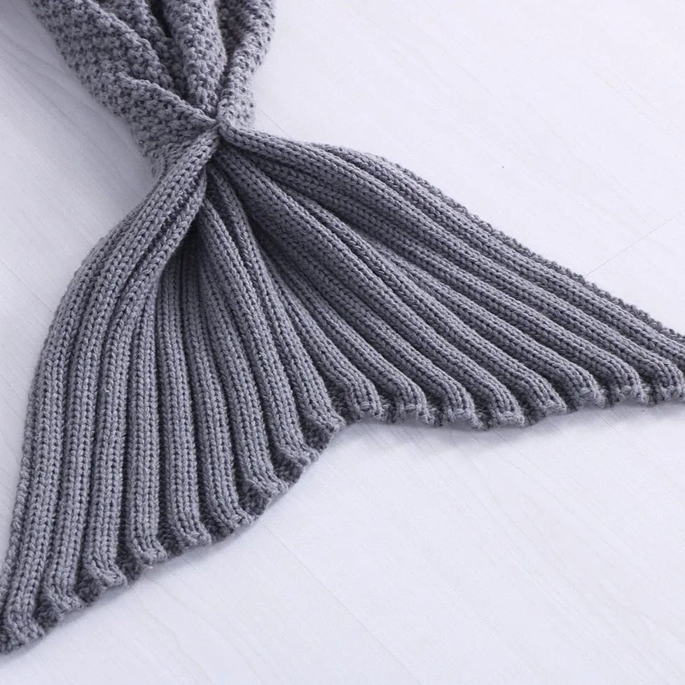 Knitted Shark Blanket Cover: ideal for Children or Dogs