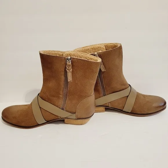 New Softwalk Rayne Brown Soft  Leather Pull On Mid Buckle Bootie, Size 10