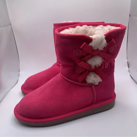 NWOB Koolaburra by UGG Girls' Victoria Short Boot Pink US2 big kid Girl 1083