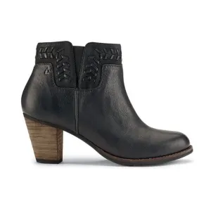 OluKai Kamahoi Ankle Bootie - Women's Black/Black 10