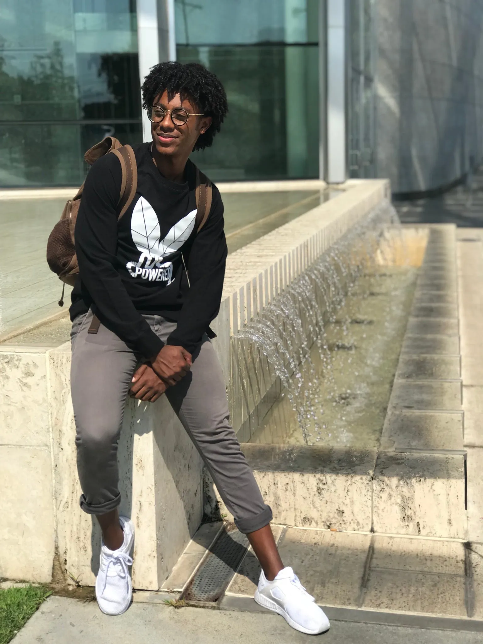 Plant 🌱 Powered sweatshirt in BLACK m