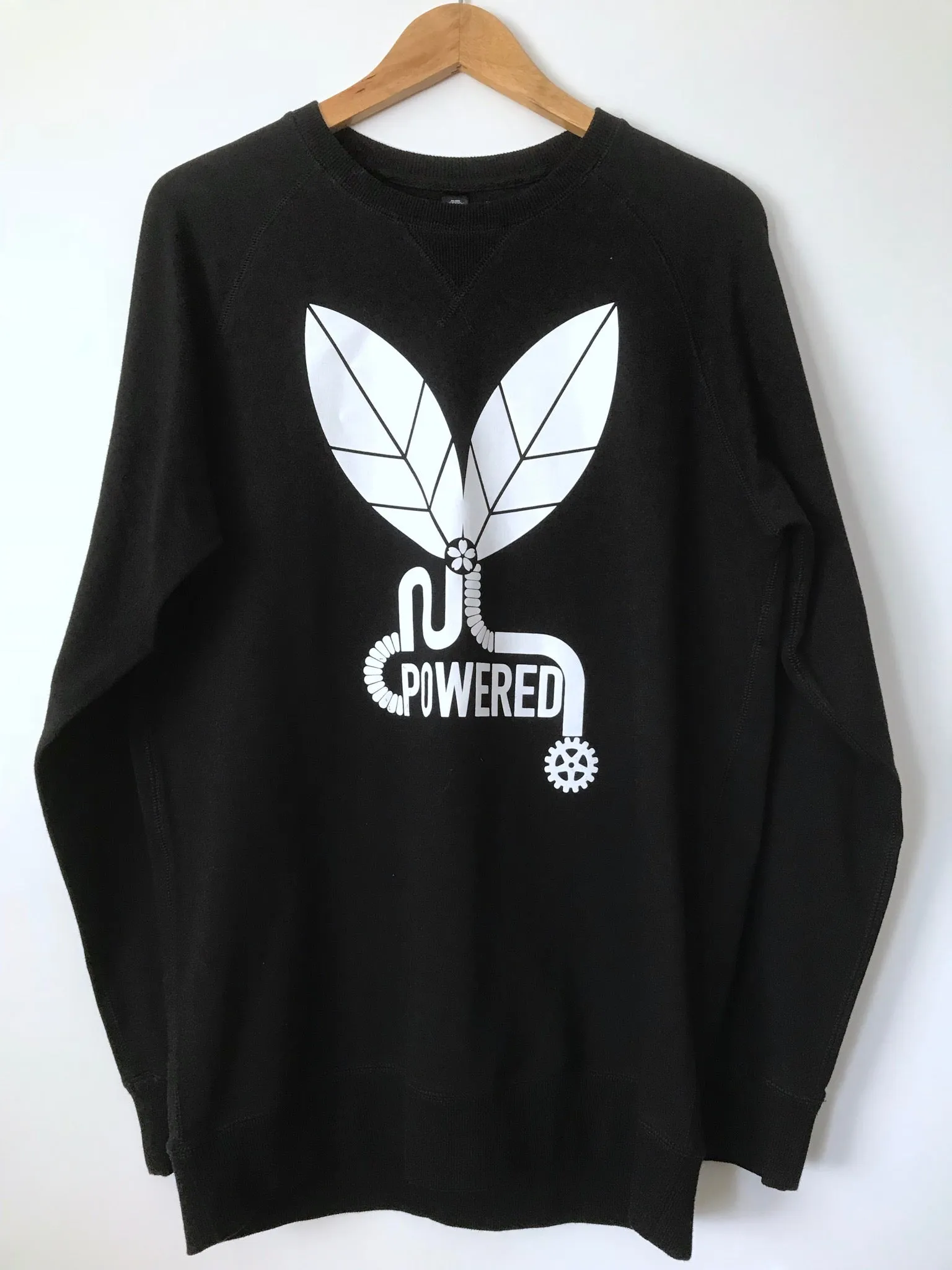 Plant 🌱 Powered sweatshirt in BLACK m