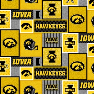 UNIVERSITY OF IOWA-College Patch Fleece-100% Polyester-IA1177