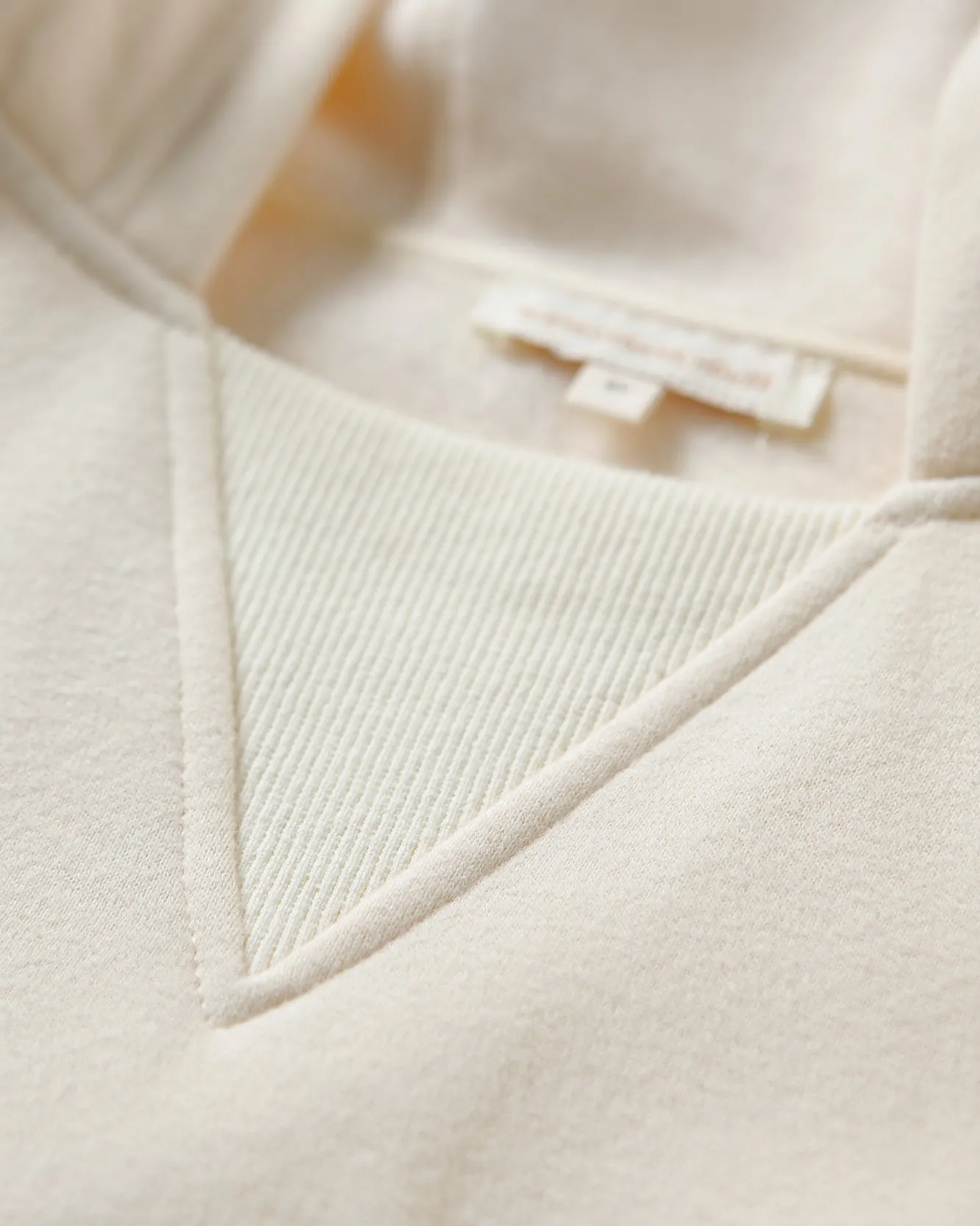 V-neck Balloon Hoodie
