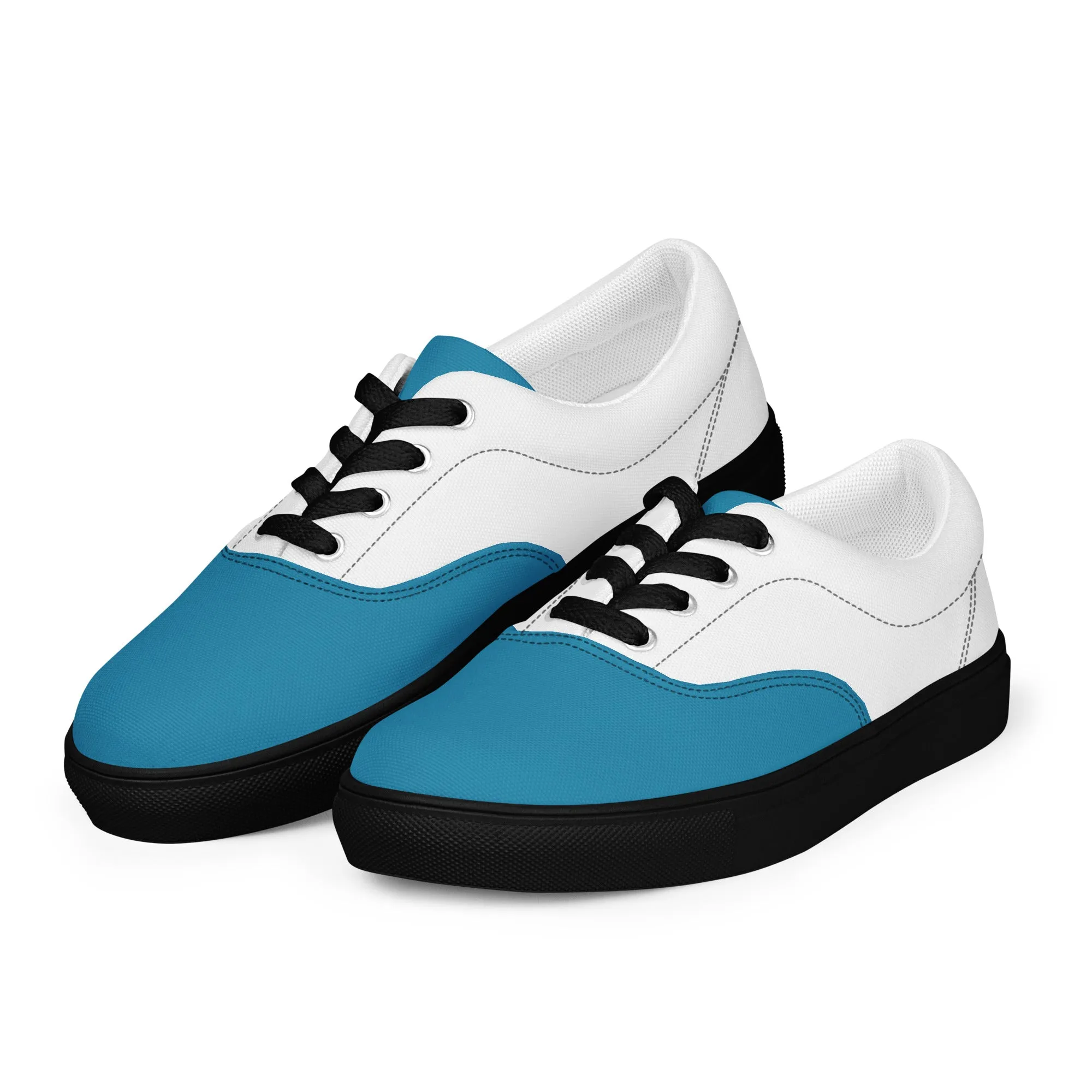 Women’s lace-up canvas shoes