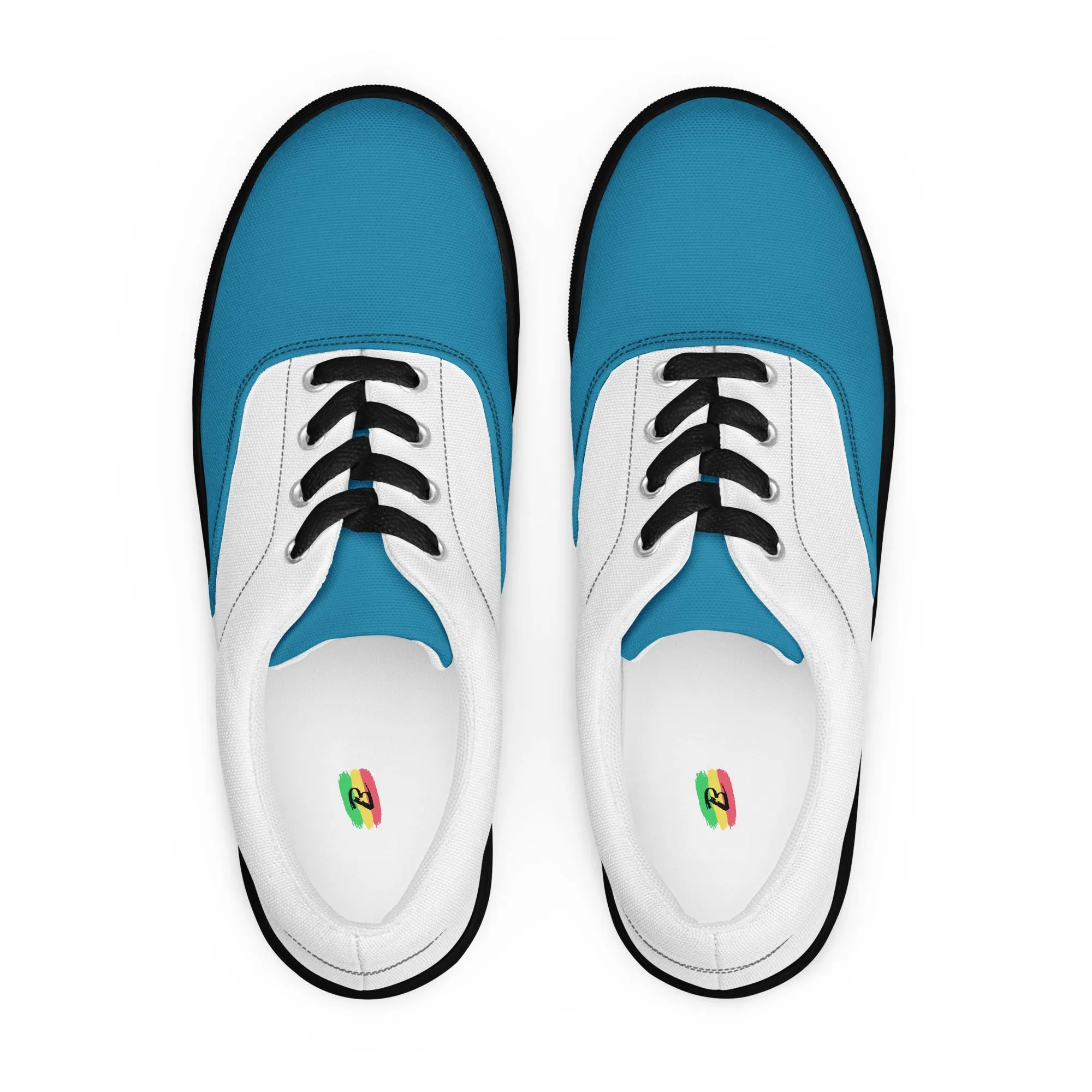Women’s lace-up canvas shoes
